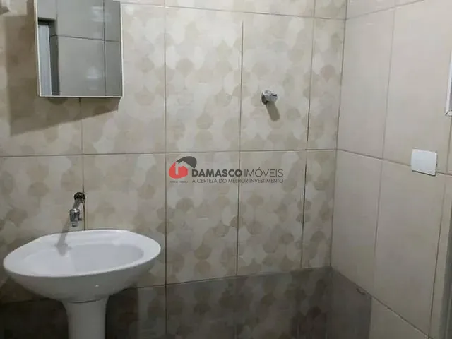 Casa com 250m² 2 quartos e 1 banheiro, à venda, no bairro Santa Maria em Santo André
