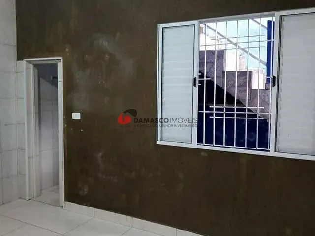 Casa com 250m² 2 quartos e 1 banheiro, à venda, no bairro Santa Maria em Santo André