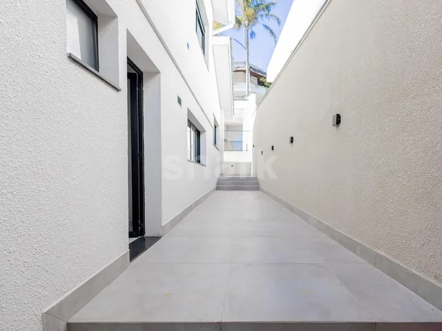 Casa com 460m² 4 quartos e 8 banheiros, à venda, no bairro Alphaville em Santana de Parnaíba