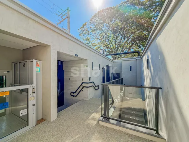 Casa com 500m² 4 quartos e 7 banheiros, à venda, no bairro Vila Nova Conceição em São Paulo