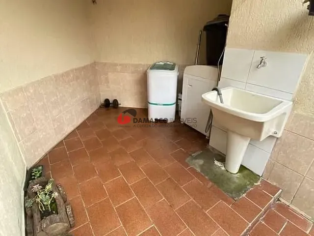 Casa com 201m² 2 quartos e 1 banheiro, à venda, no bairro Vila Palmares em Santo André