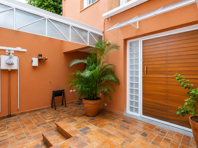 Casa com 150m² 3 quartos e 5 banheiros, à venda ou para alugar, no bairro Jardim América em São Paulo
