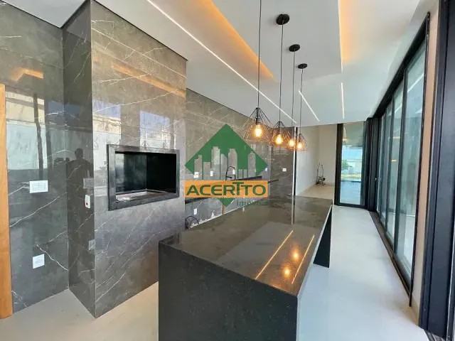 Casa com 360m² 3 quartos e 4 banheiros, à venda, no bairro Santa Luzia em Araçatuba