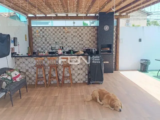Casa com 340m² 3 quartos e 4 banheiros, à venda, no bairro Buraquinho em Lauro de Freitas