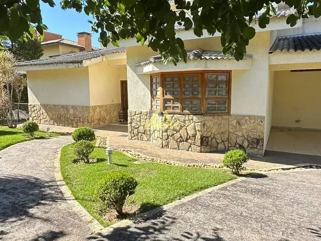 Casa com 1800m² 4 quartos e 5 banheiros, à venda ou para alugar, no bairro Condomínio Monte Belo em Salto