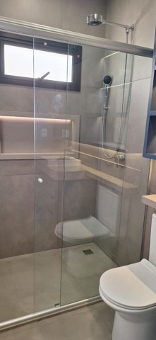 Casa com 465m² 3 quartos e 5 banheiros, para alugar, no bairro Condomínio Florais do Valle em Cuiabá