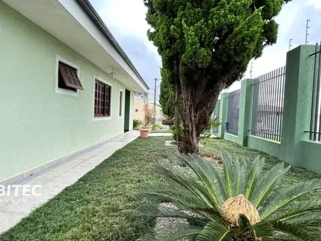 Casa 4 quartos e 3 banheiros, à venda, no bairro Campo Comprido em Curitiba