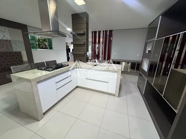 Casa com 260m² 3 quartos e 3 banheiros, à venda, no bairro Pedra Branca em Palhoça