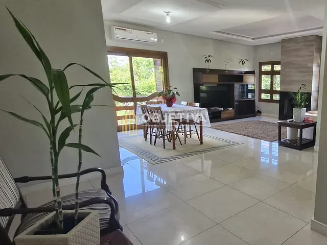 Casa com 840m² 3 quartos e 4 banheiros, à venda, no bairro Sete de Setembro em Ivoti