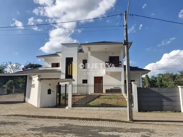 Casa com 840m² 3 quartos e 4 banheiros, à venda, no bairro Sete de Setembro em Ivoti