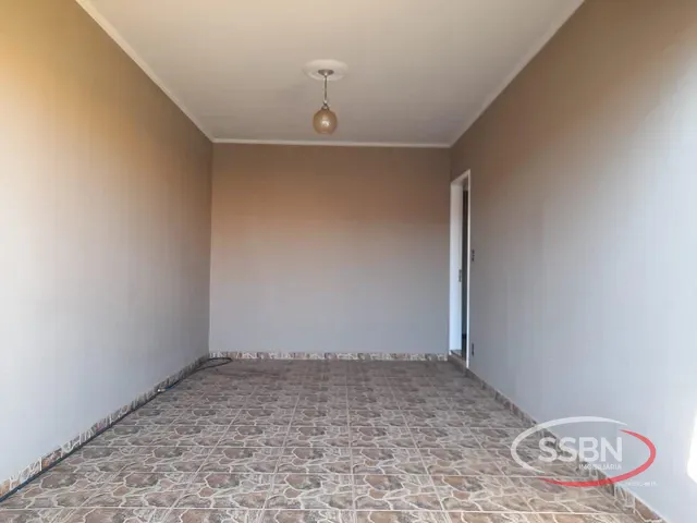 Casa 3 quartos e 2 banheiros, à venda, no bairro Jardim Santa Rosa em Nova Odessa
