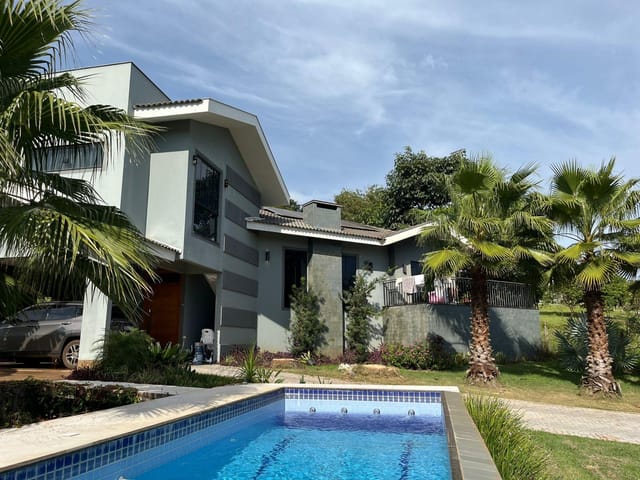 Foto do Casa - Sobrado à venda no Estancia Cabral, 03 quartos (01 suíte), Área gourmet com piscina, 1250 m² terreno, Condomínio Estância Cabral, Cambé, PR | ZBM NEGOCIOS IMOBILIARIOS
