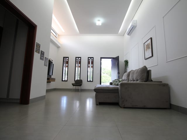 Casa com 300m² 3 quartos e 4 banheiros, à venda, no bairro Vila Tenente Vasconcelos em São João da Boa Vista