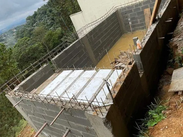 Casa 3 quartos e 5 banheiros, à venda, no bairro Alphaville em Santana de Parnaíba