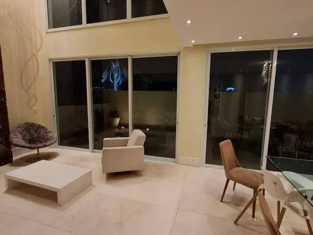 Casa com 360m² 4 quartos e 6 banheiros, à venda, no bairro Adalgisa em Osasco