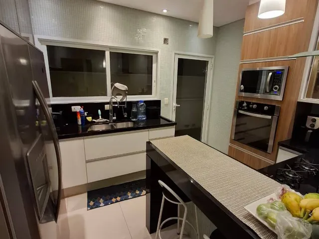 Casa com 360m² 4 quartos e 6 banheiros, à venda, no bairro Adalgisa em Osasco