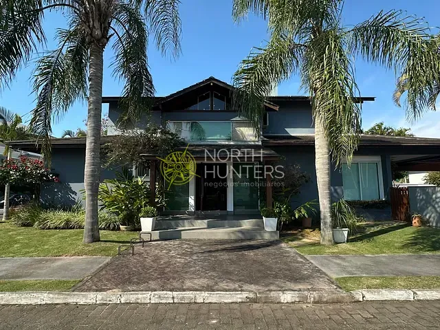 Casa com 451m² 4 quartos e 5 banheiros, à venda, no bairro Jurerê em Florianópolis