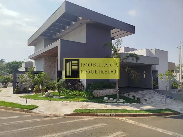 Casa com 268m² 3 quartos e 3 banheiros, à venda, no bairro Chácara Jockey Club (Zona Rural) em São José do Rio Preto