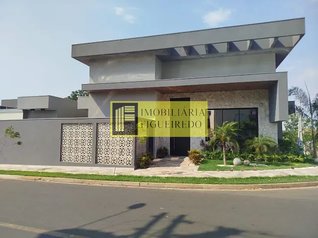 Casa com 268m² 3 quartos e 3 banheiros, à venda, no bairro Chácara Jockey Club (Zona Rural) em São José do Rio Preto