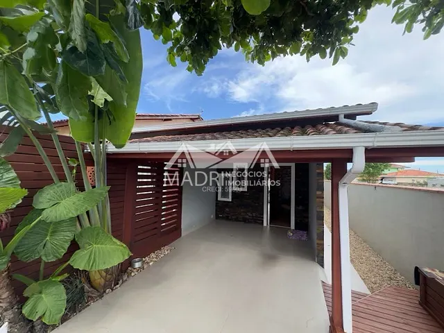 Casa com 84m² 2 quartos e 1 banheiro, à venda, no bairro Barra do Aririú em Palhoça