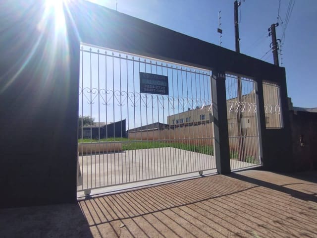 Casa com 450m² 2 quartos e 1 banheiro, para alugar, no bairro Parque Residencial Ana Rosa em Cambé