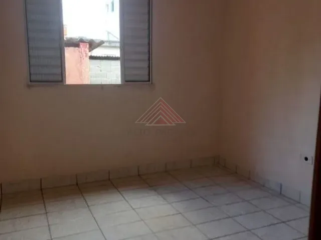 Casa com 300m² 3 quartos e 2 banheiros, à venda, no bairro Vila Feital em Mauá