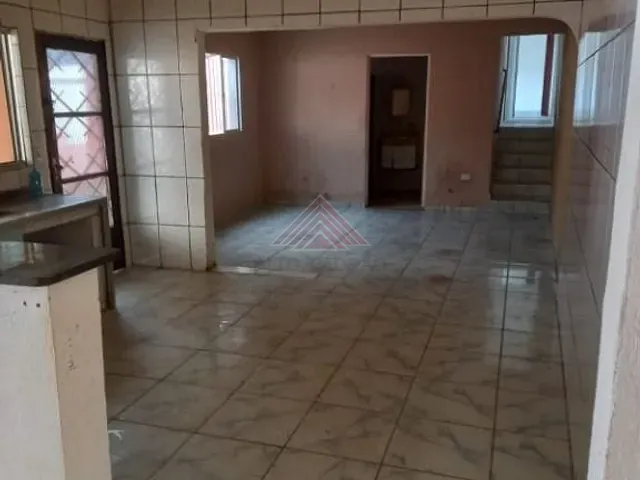Casa com 300m² 3 quartos e 2 banheiros, à venda, no bairro Vila Feital em Mauá