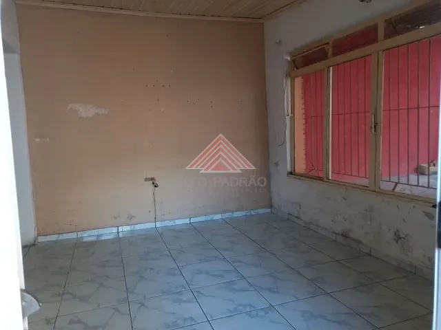 Casa com 300m² 3 quartos e 2 banheiros, à venda, no bairro Vila Feital em Mauá