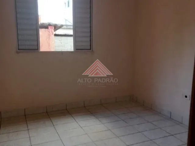 Casa com 300m² 3 quartos e 2 banheiros, à venda, no bairro Vila Feital em Mauá