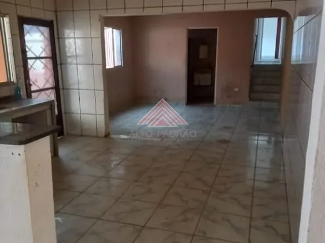 Casa com 300m² 3 quartos e 2 banheiros, à venda, no bairro Vila Feital em Mauá