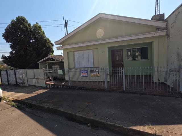 Casa com 165m² 2 quartos e 1 banheiro, à venda, no bairro Vila Nossa Senhora de Fátima em São João da Boa Vista