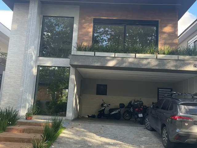 Casa 4 quartos e 6 banheiros, à venda, no bairro Alphaville em Santana de Parnaíba
