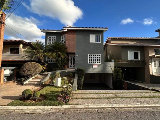 Casa com 460m² 4 quartos e 5 banheiros, à venda ou para alugar, no bairro Alphaville em Santana de Parnaíba