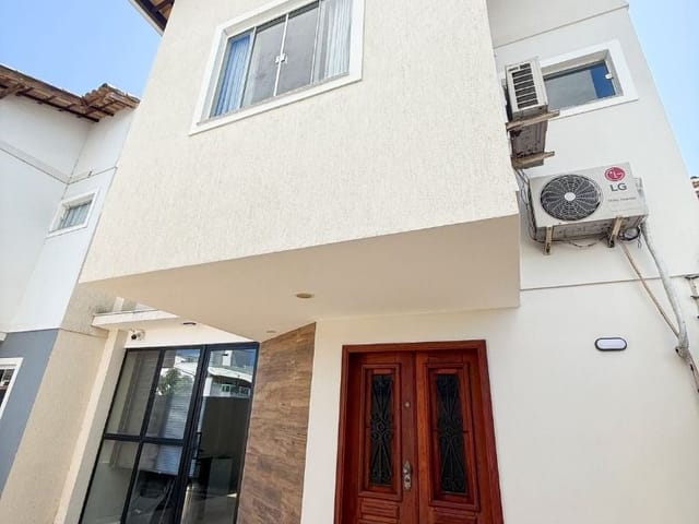Casa com 78m² 2 quartos e 2 banheiros, à venda, no bairro Novo Horizonte em Macaé