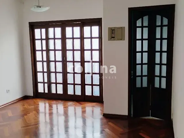 Casa com 122m² 2 quartos e 3 banheiros, à venda, no bairro Pestana em Osasco
