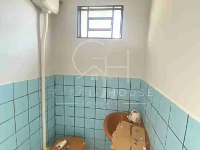 Casa com 250m² 2 quartos e 2 banheiros, à venda, no bairro Vila Abranches em Ribeirão Preto