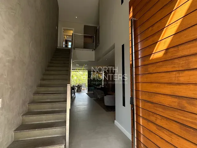 Casa com 450m² 4 quartos e 6 banheiros, à venda, no bairro Jurerê Internacional em Florianópolis