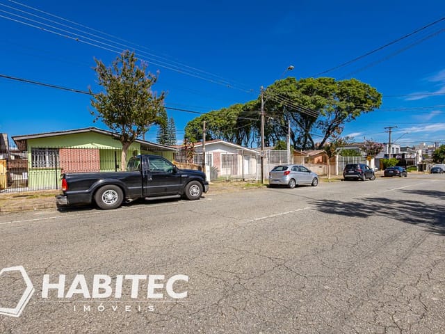 Casa 3 quartos e 1 banheiro, à venda, no bairro Parolin em Curitiba