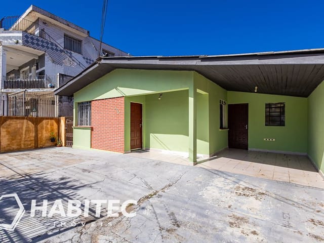 Casa 3 quartos e 1 banheiro, à venda, no bairro Parolin em Curitiba