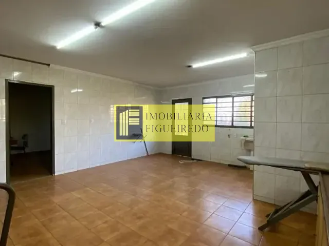Casa com 484m² 3 quartos e 2 banheiros, à venda, no bairro Vila Maceno em São José do Rio Preto