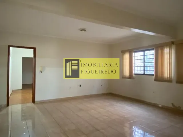 Casa com 484m² 3 quartos e 2 banheiros, à venda, no bairro Vila Maceno em São José do Rio Preto