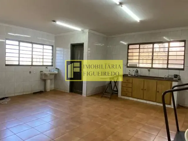 Casa com 484m² 3 quartos e 2 banheiros, à venda, no bairro Vila Maceno em São José do Rio Preto