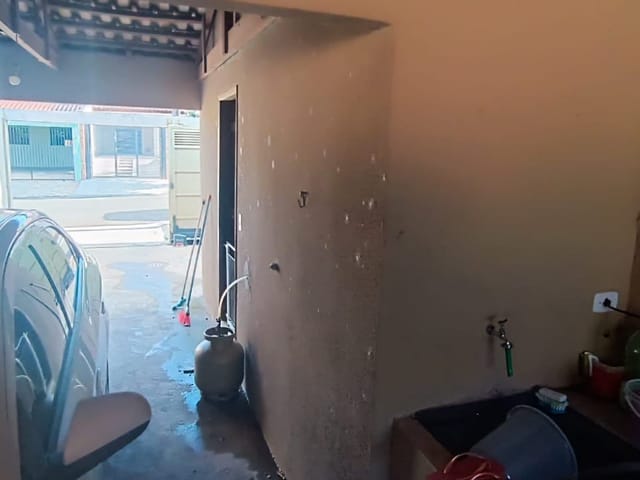 Casa com 200m² 3 quartos e 1 banheiro, à venda, no bairro Jardim José Favaro em Cambé