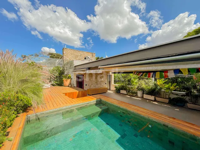 Casa 4 quartos e 6 banheiros, à venda, no bairro Cidade Jardim em São Paulo