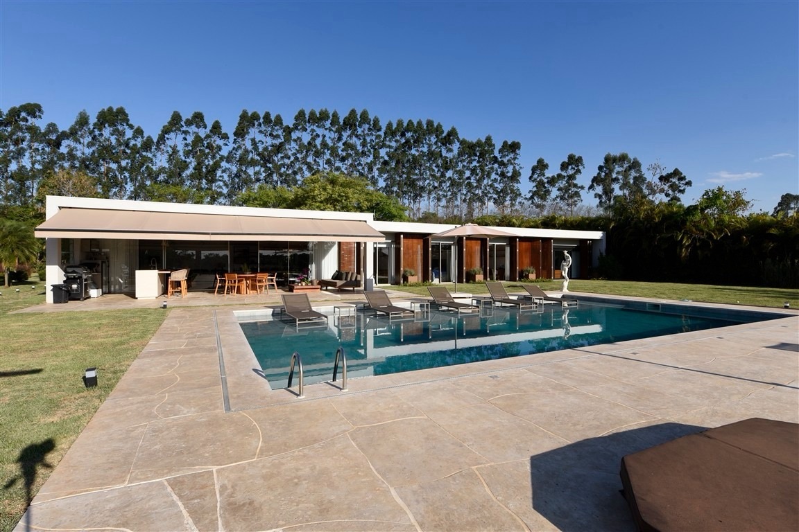 Casa em Porto Feliz — foto 1