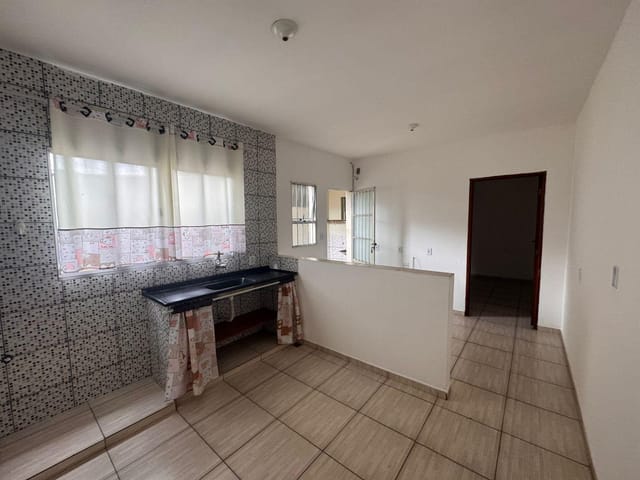 Casa com 60m² 1 quarto e 1 banheiro, para alugar, no bairro Conjunto Residencial Parque São Bento em Campinas
