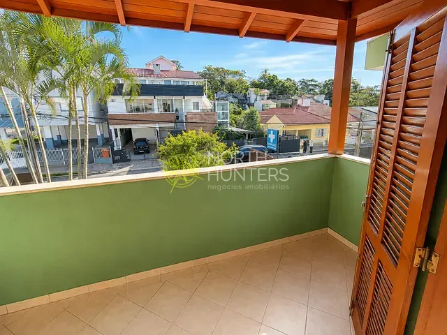 Casa 3 quartos e 3 banheiros, à venda, no bairro Canasvieiras em Florianópolis
