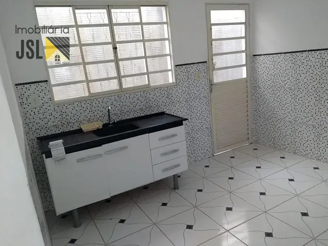 Casa com 125m² 2 quartos e 1 banheiro, à venda, no bairro Village das Flores em Caçapava