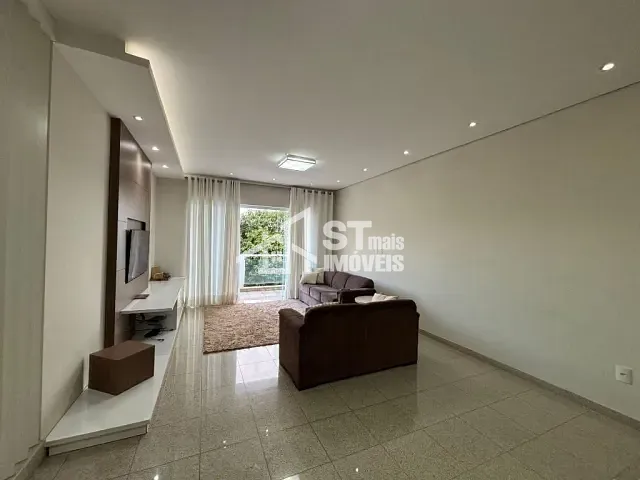Casa com 408m² 3 quartos e 2 banheiros, à venda, no bairro Jardim Itália em Andradas