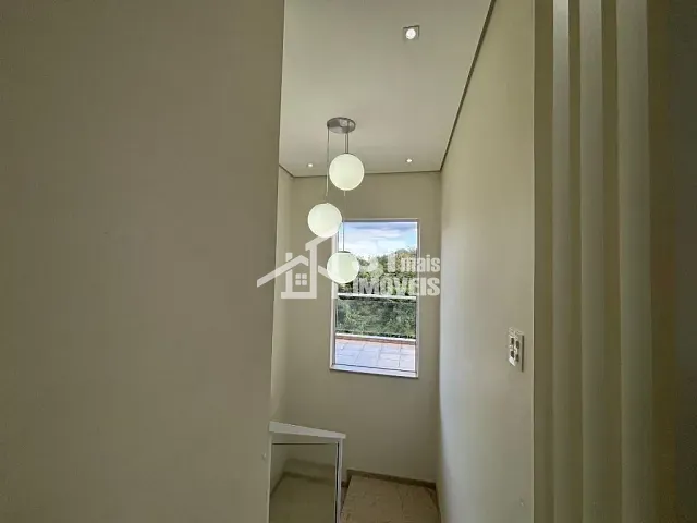 Casa com 408m² 3 quartos e 2 banheiros, à venda, no bairro Jardim Itália em Andradas
